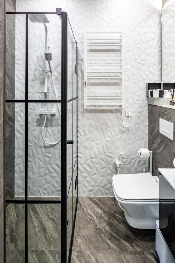Alfa Apartments Kulisha 12 Лвив Екстериор снимка